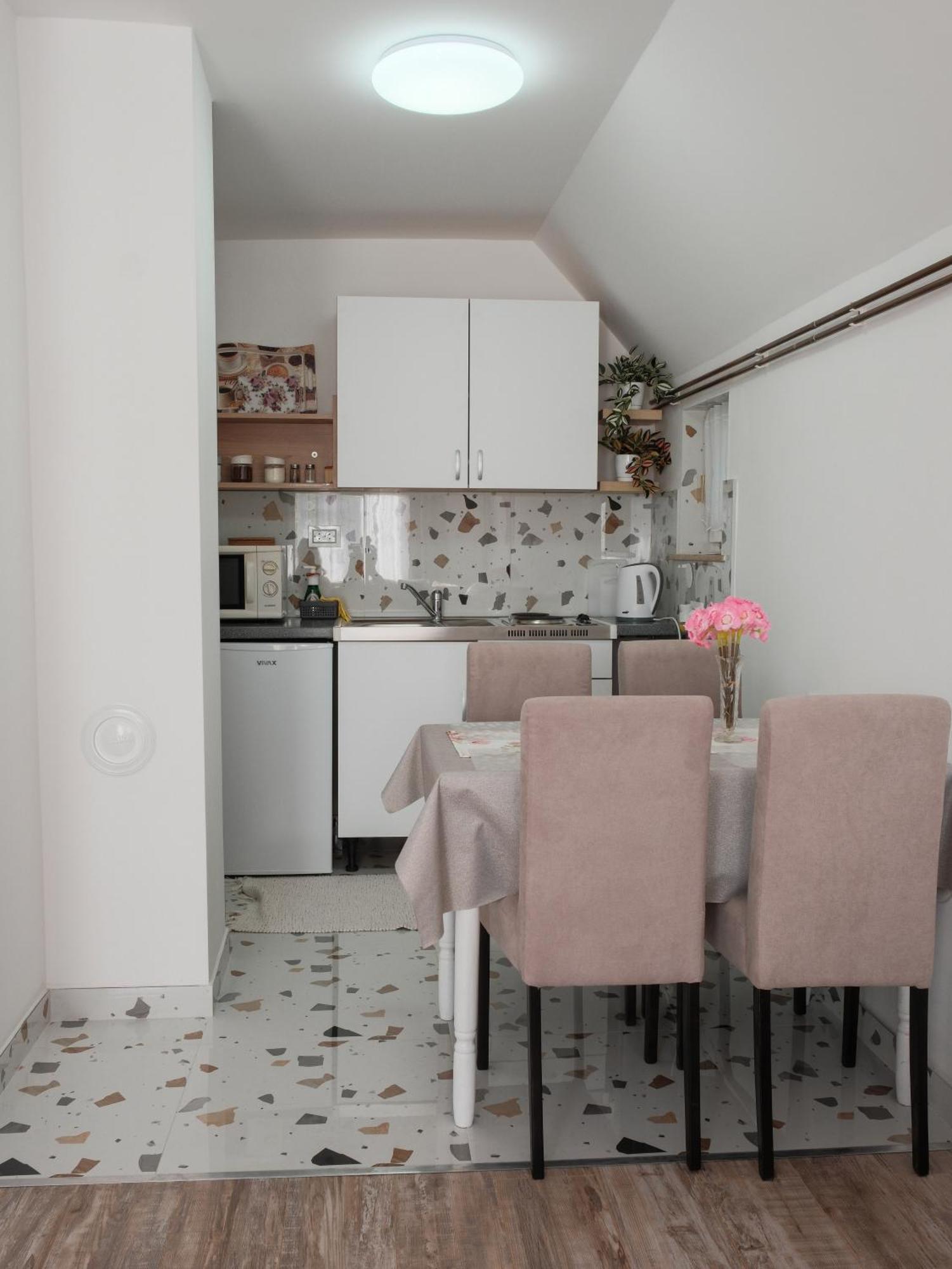 Apartman Marin *